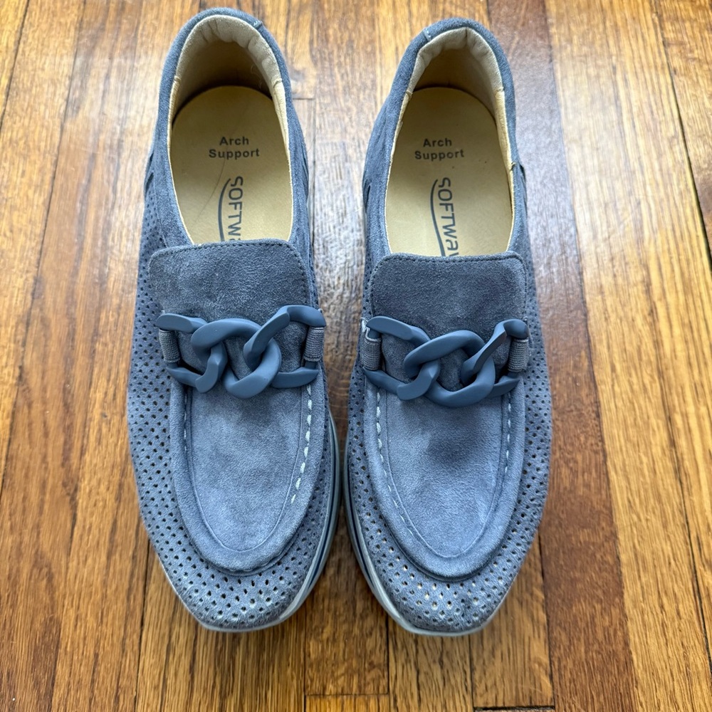 Softwaves Cassie Suede Platform Slip-on Sneakers - Picture 3 of 8